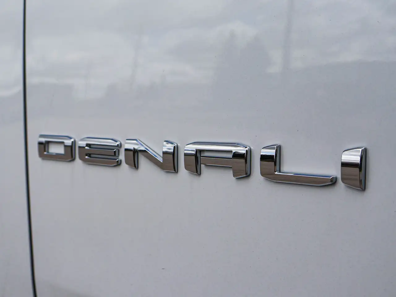 GMC Yukon photo GMC Yukon