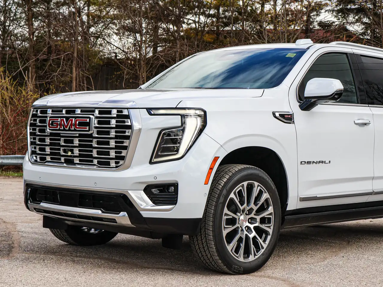 GMC Yukon photo GMC Yukon