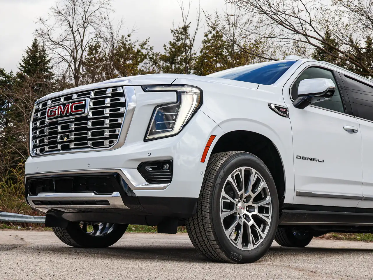 GMC Yukon photo GMC Yukon