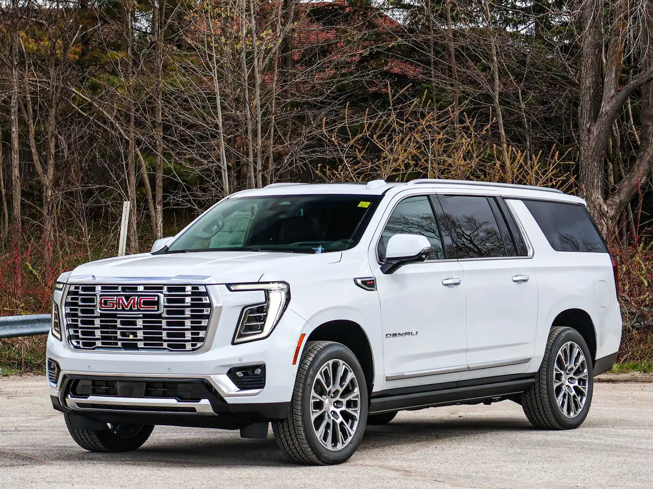 GMC Yukon photo GMC Yukon