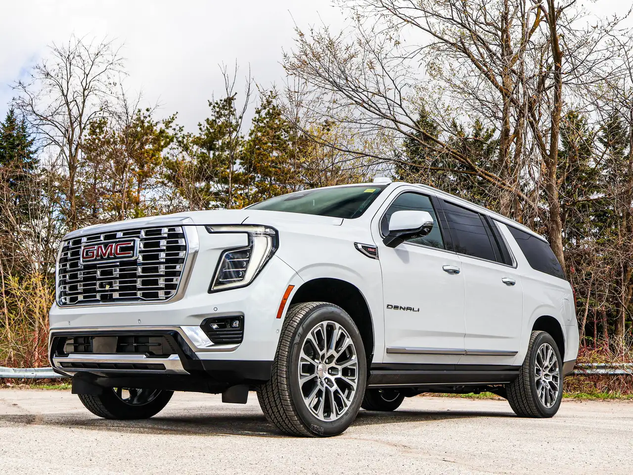 GMC Yukon photo GMC Yukon