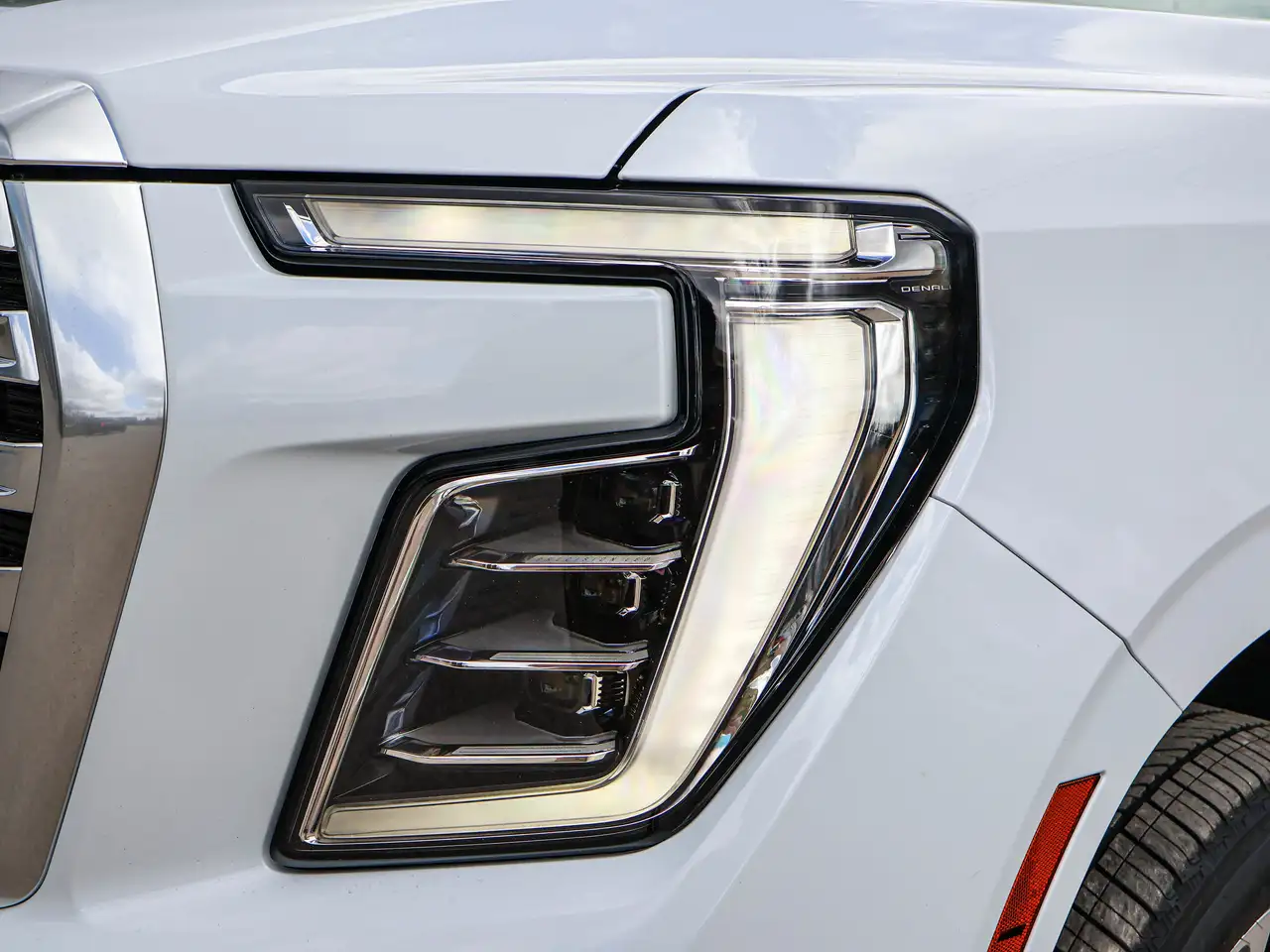 GMC Yukon photo GMC Yukon