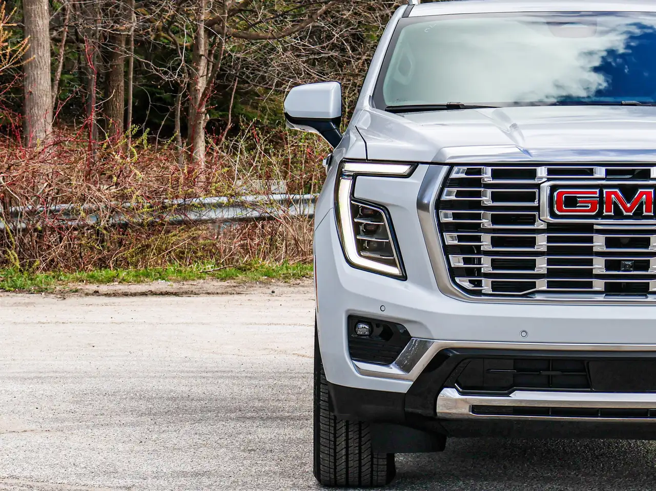 GMC Yukon photo GMC Yukon