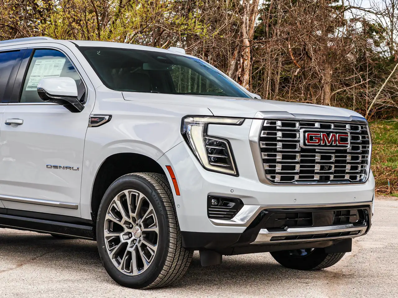 GMC Yukon photo GMC Yukon