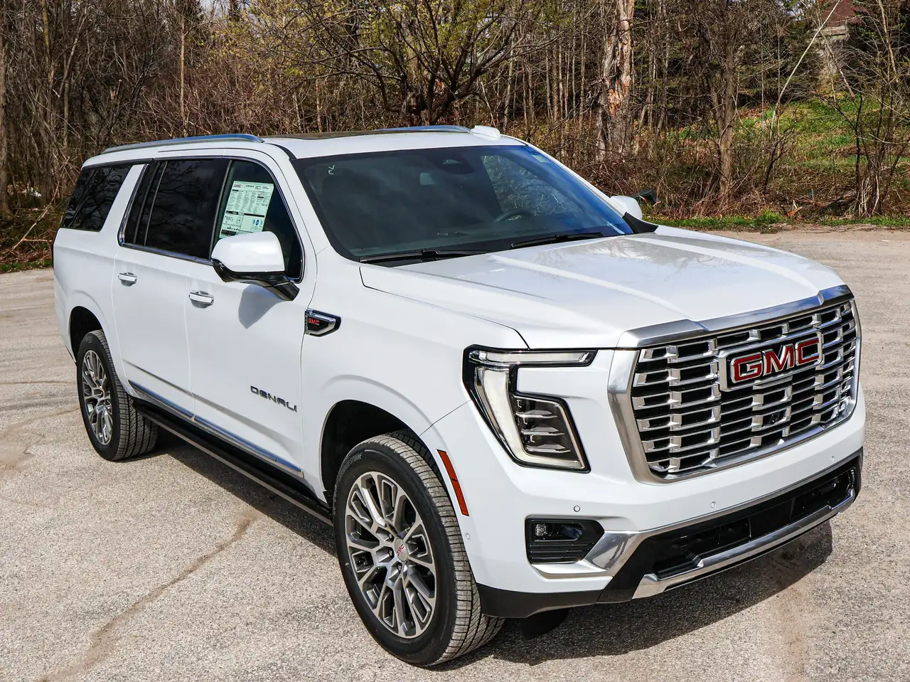 GMC Yukon photo GMC Yukon