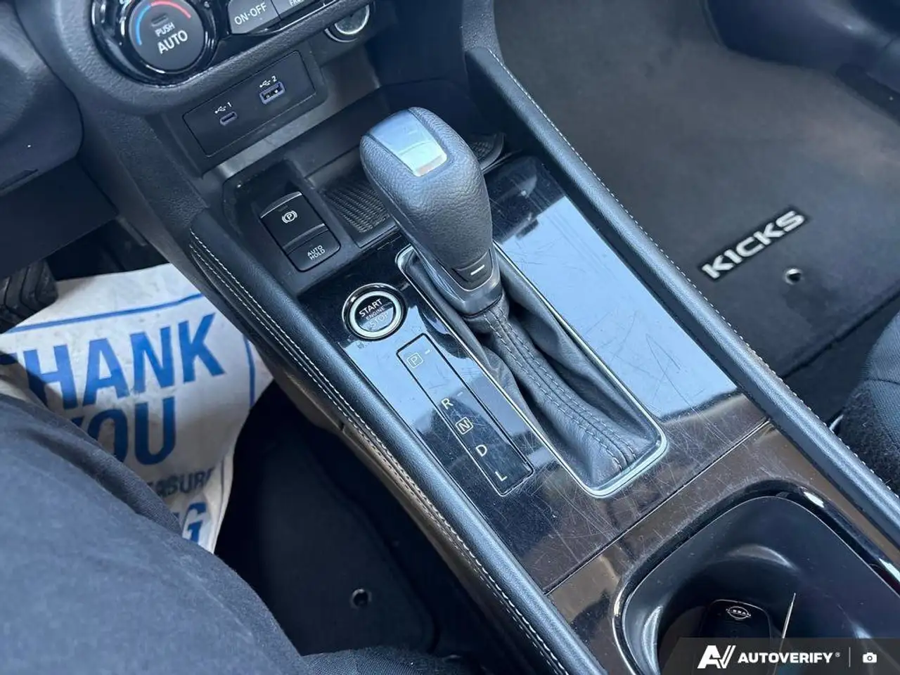 Nissan Kicks photo Nissan Kicks
