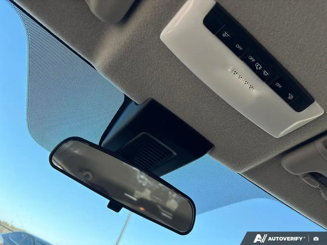Nissan Kicks photo Nissan Kicks