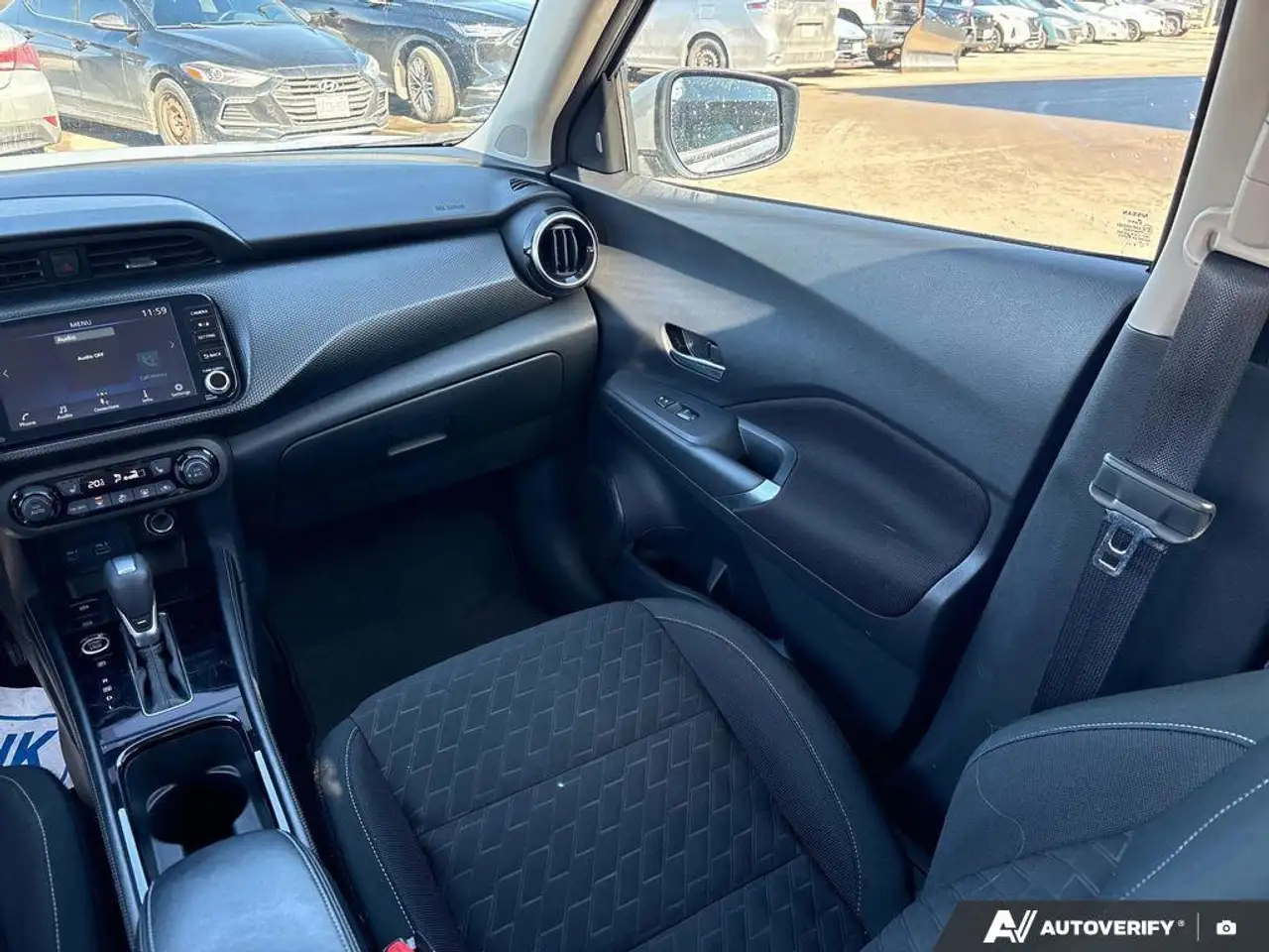 Nissan Kicks photo Nissan Kicks