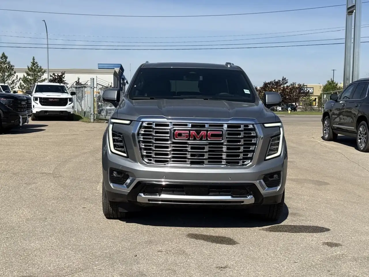 GMC Yukon снимка GMC Yukon