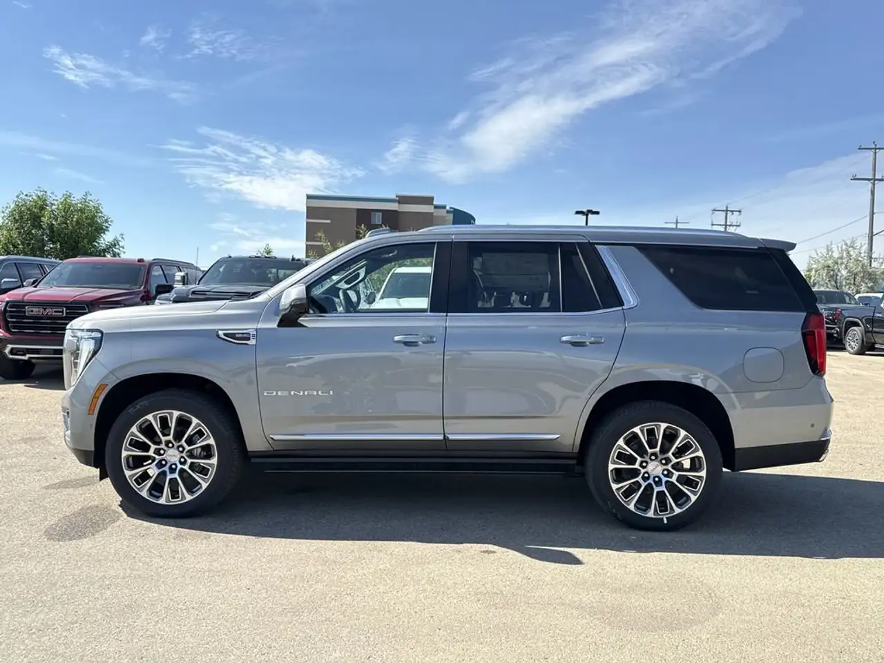 GMC Yukon снимка GMC Yukon
