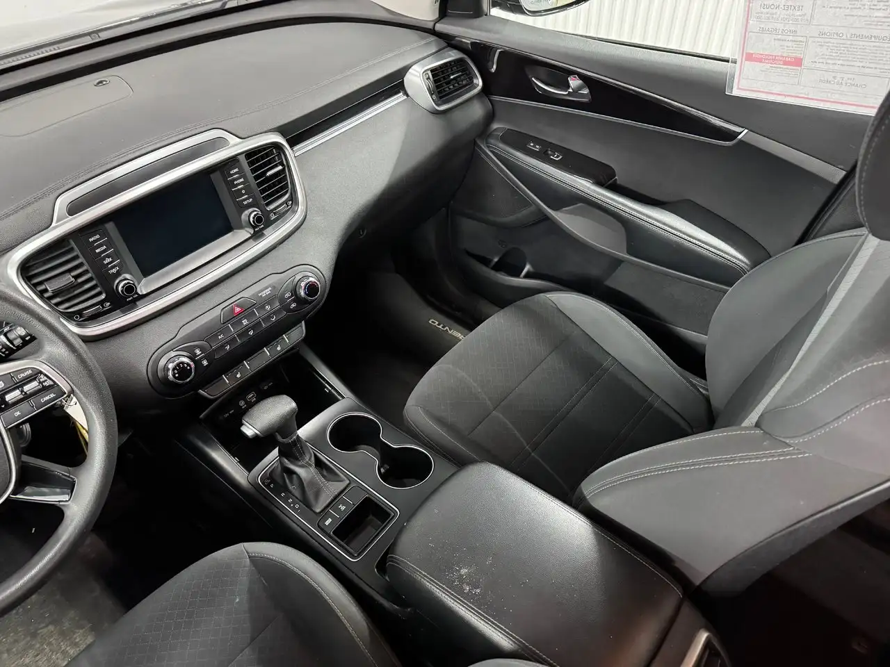 Kia Sorento снимка Kia Sorento