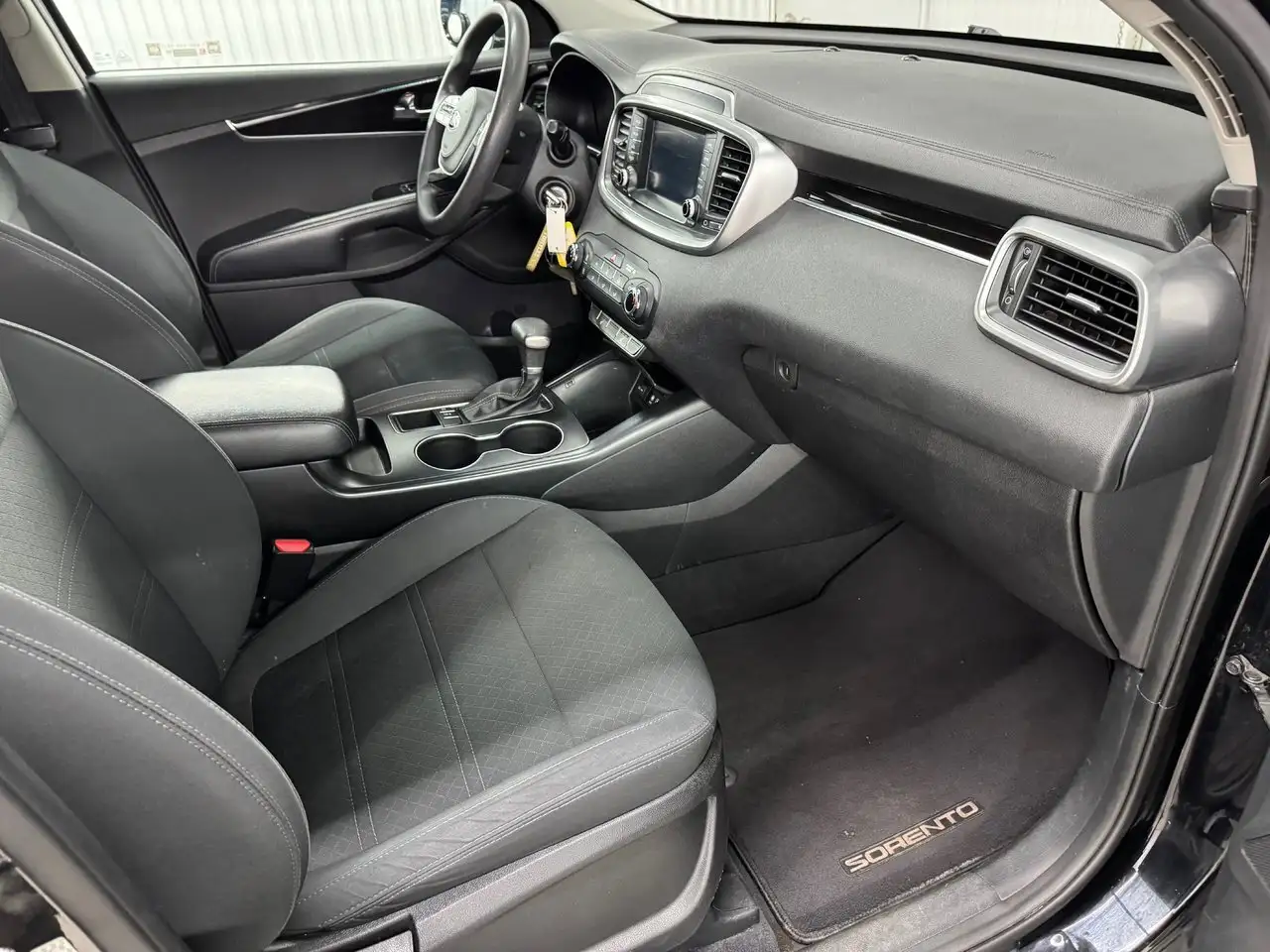 Kia Sorento снимка Kia Sorento