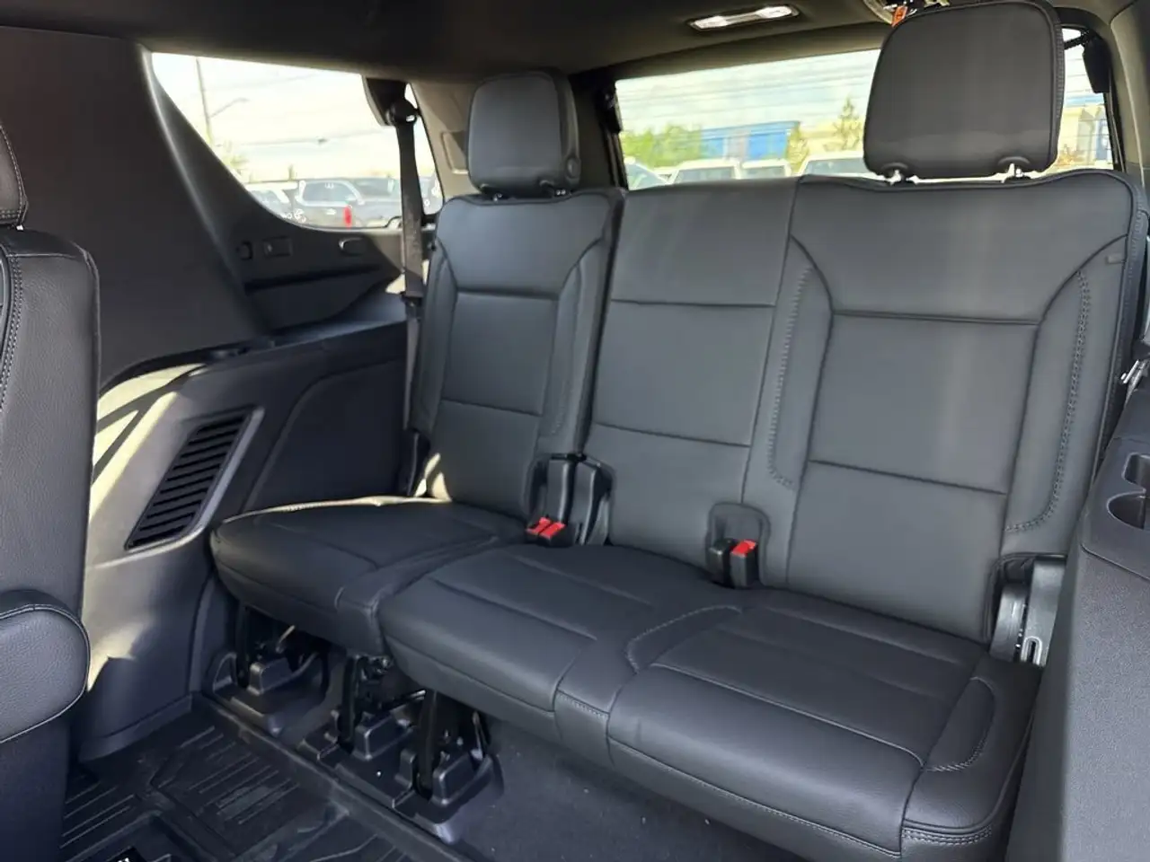 GMC Yukon снимка GMC Yukon