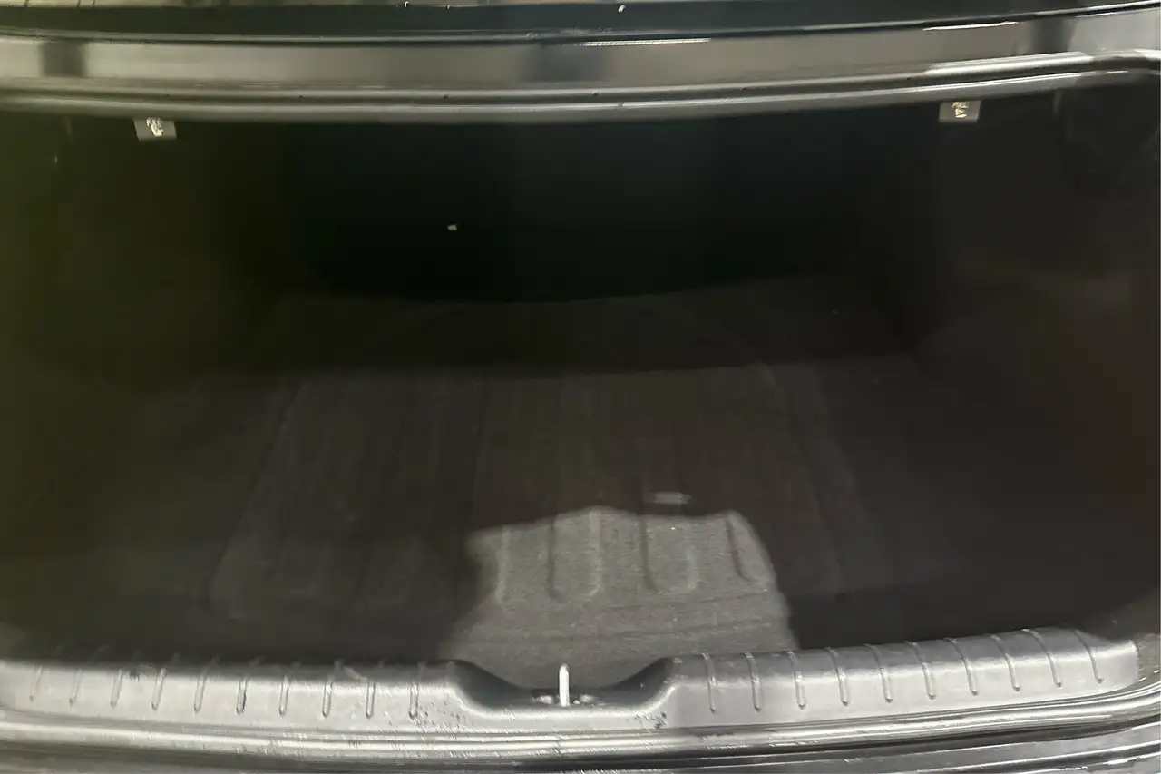 Kia K4 снимка Kia K4