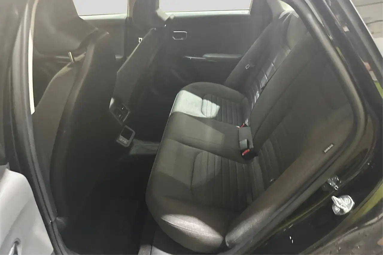 Kia K4 снимка Kia K4