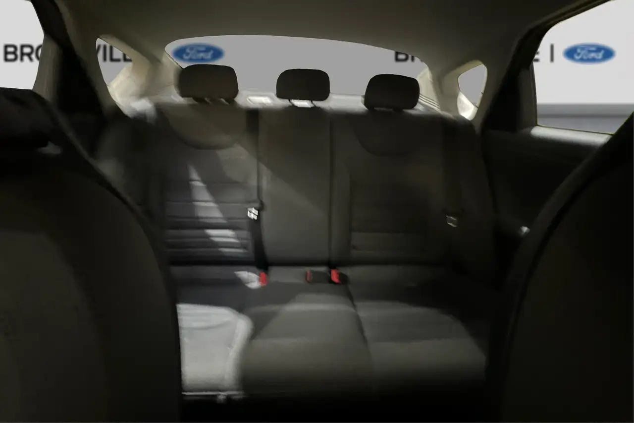 Kia K4 снимка Kia K4