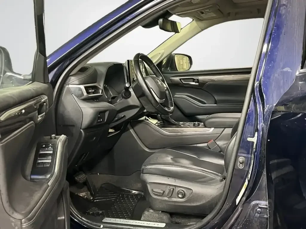 Toyota Highlander photo Toyota Highlander
