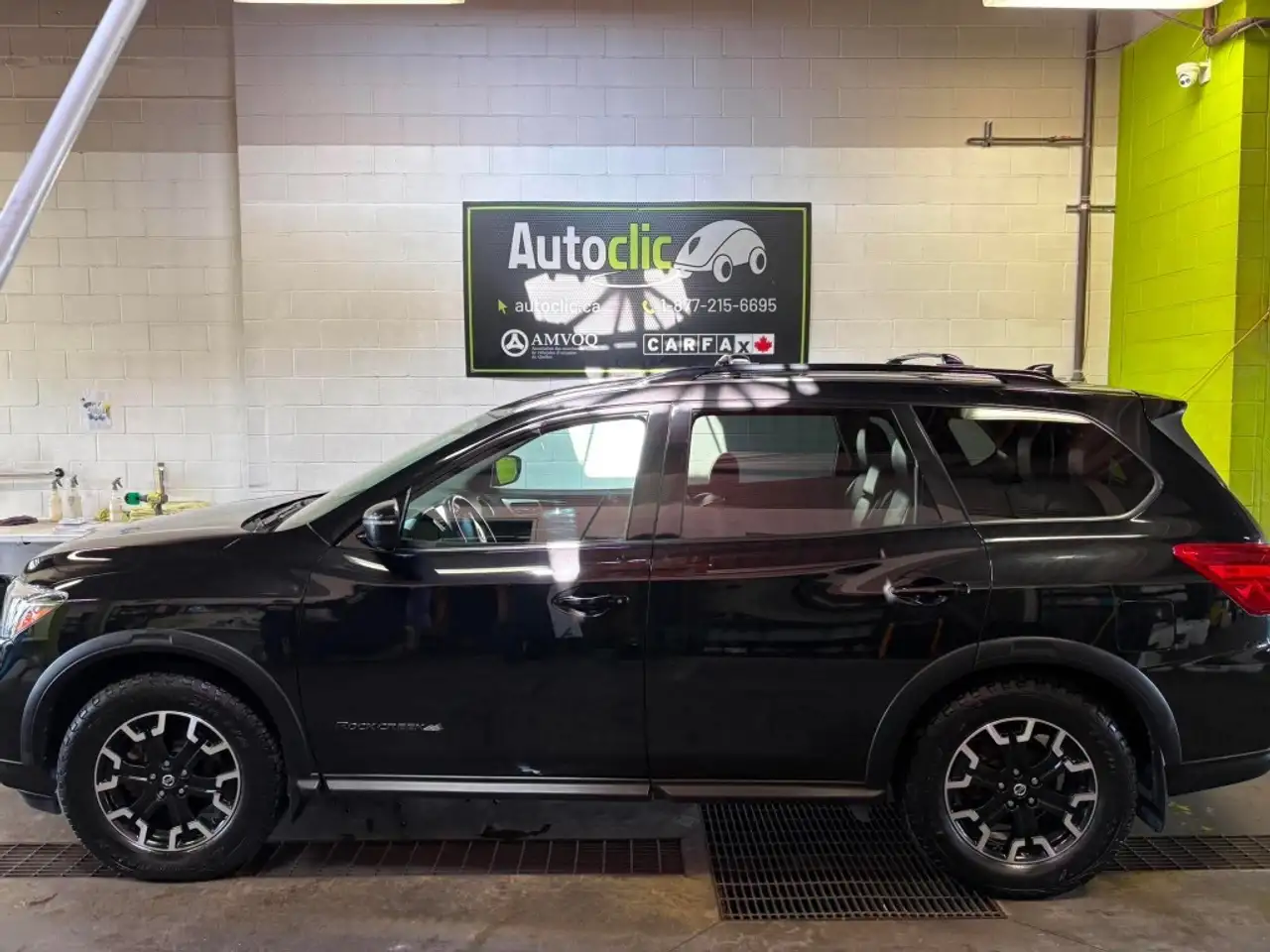 Nissan Pathfinder photo Nissan Pathfinder
