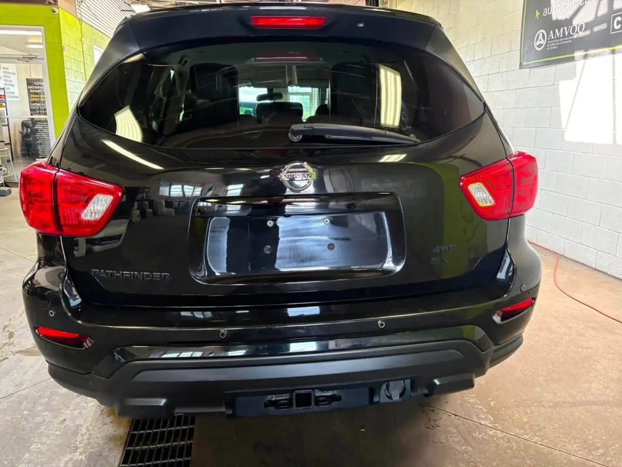 Nissan Pathfinder photo Nissan Pathfinder