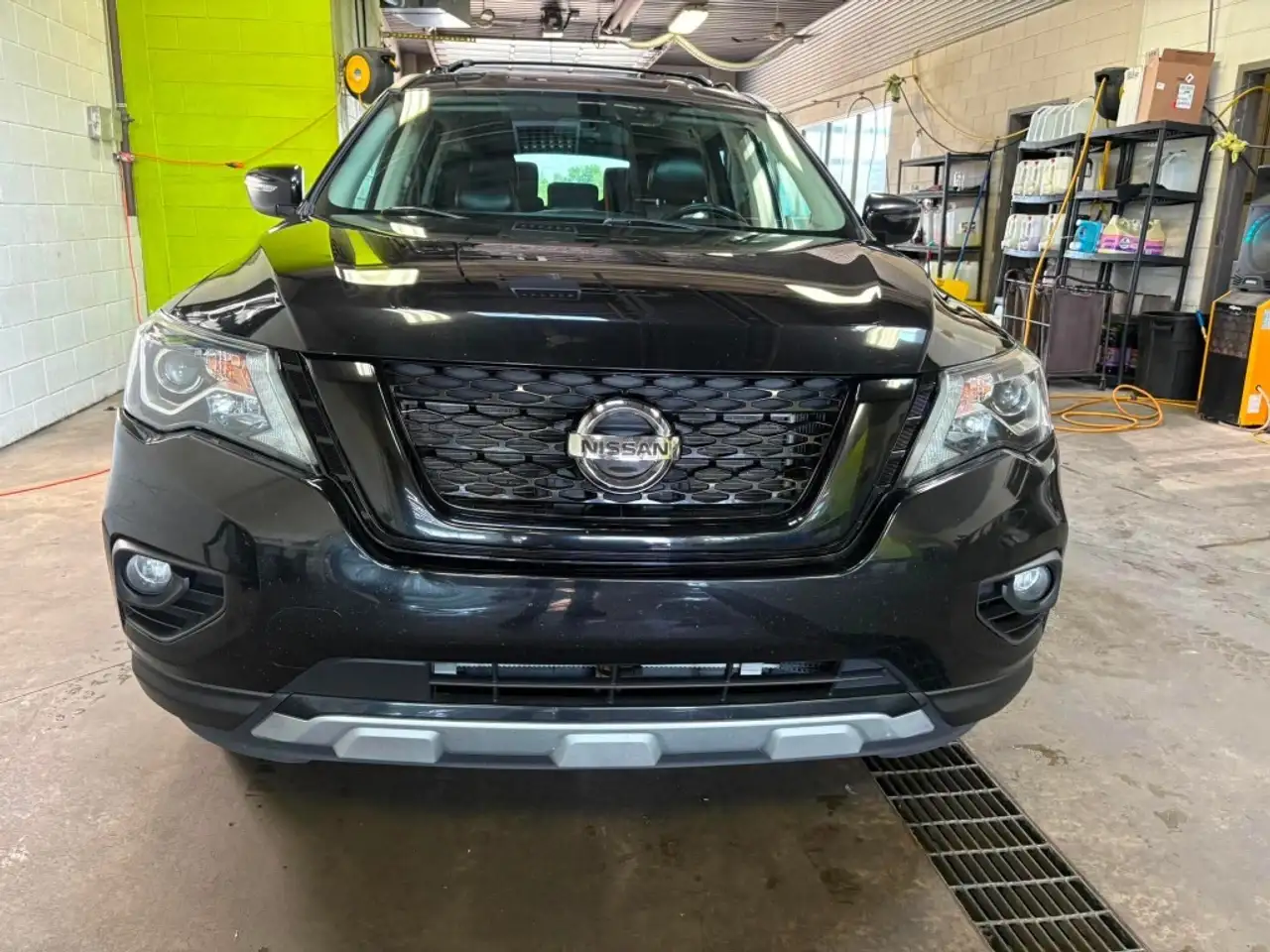 Nissan Pathfinder photo Nissan Pathfinder
