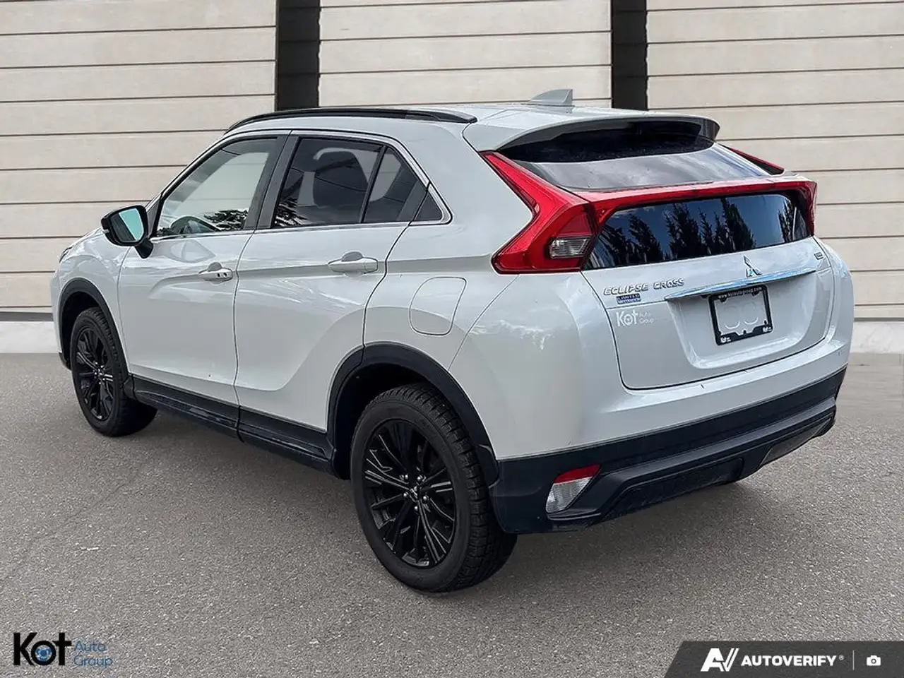 Mitsubishi Eclipse Cross снимка Mitsubishi Eclipse Cross