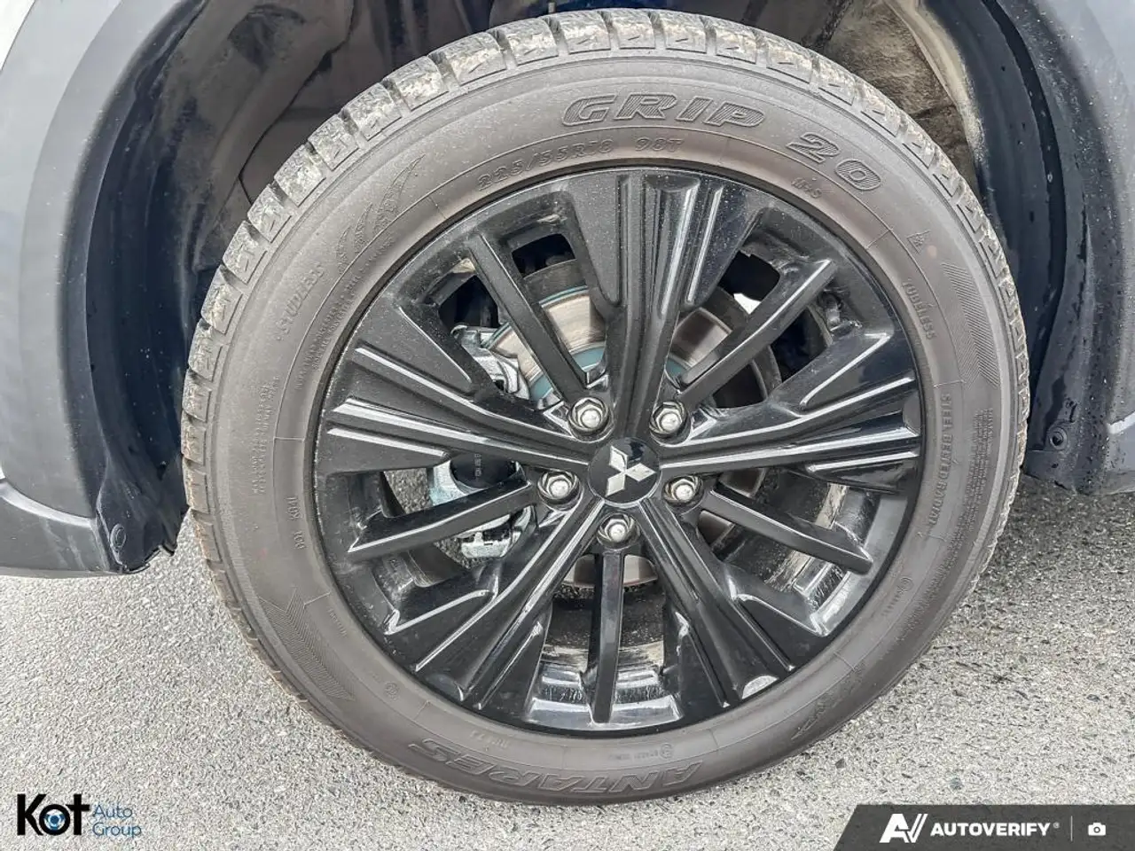 Mitsubishi Eclipse Cross снимка Mitsubishi Eclipse Cross