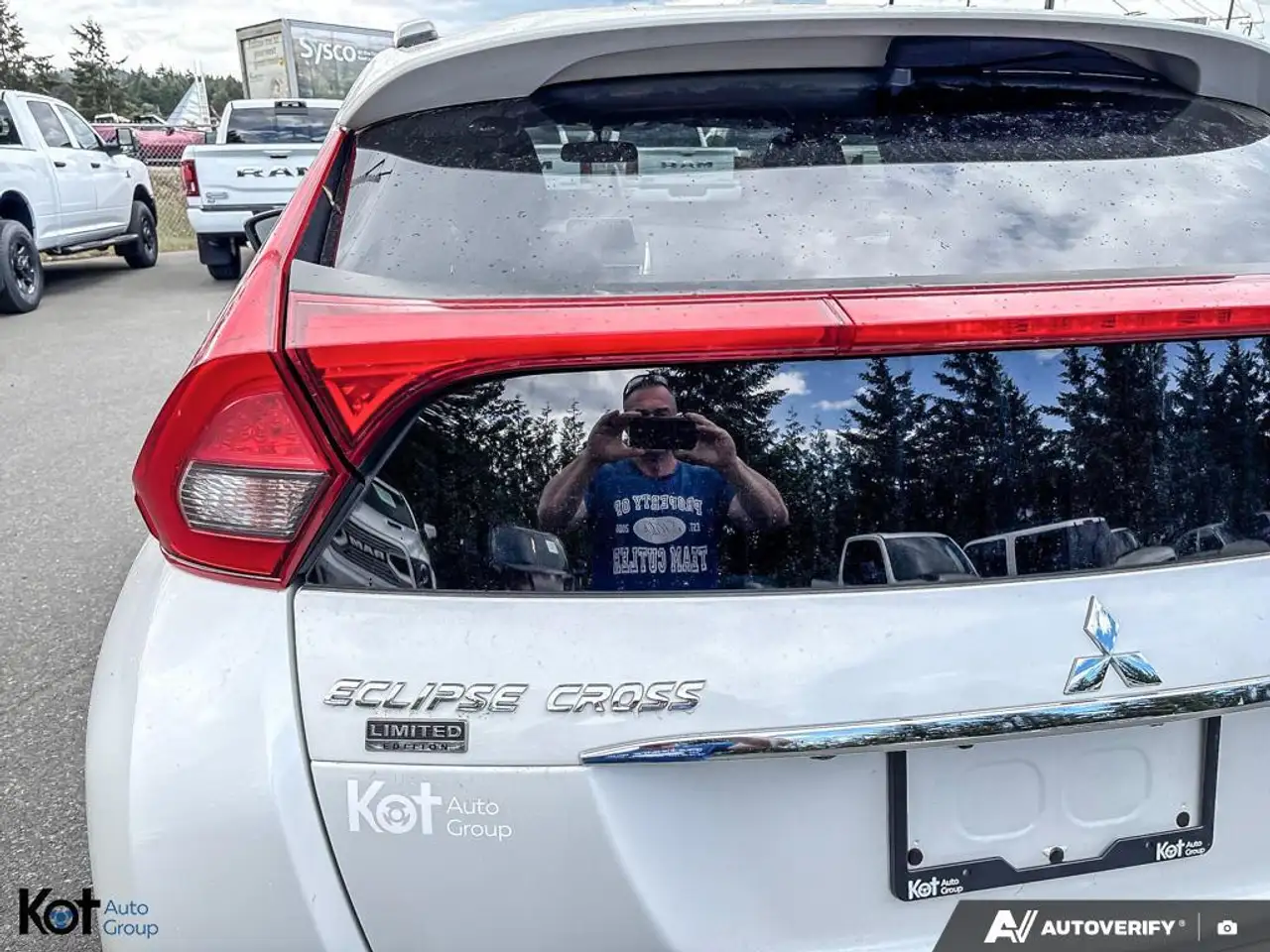 Mitsubishi Eclipse Cross снимка Mitsubishi Eclipse Cross