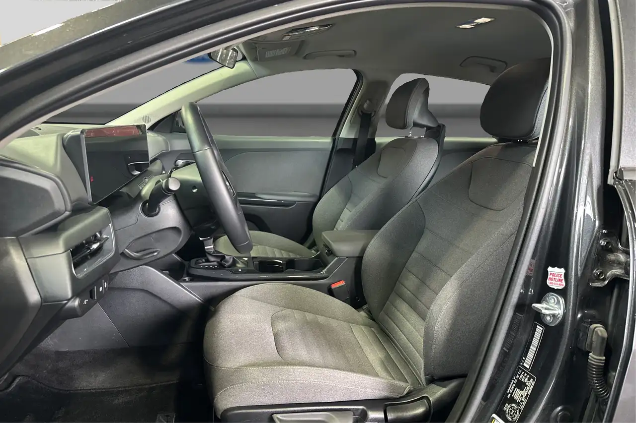 Kia K4 photo Kia K4