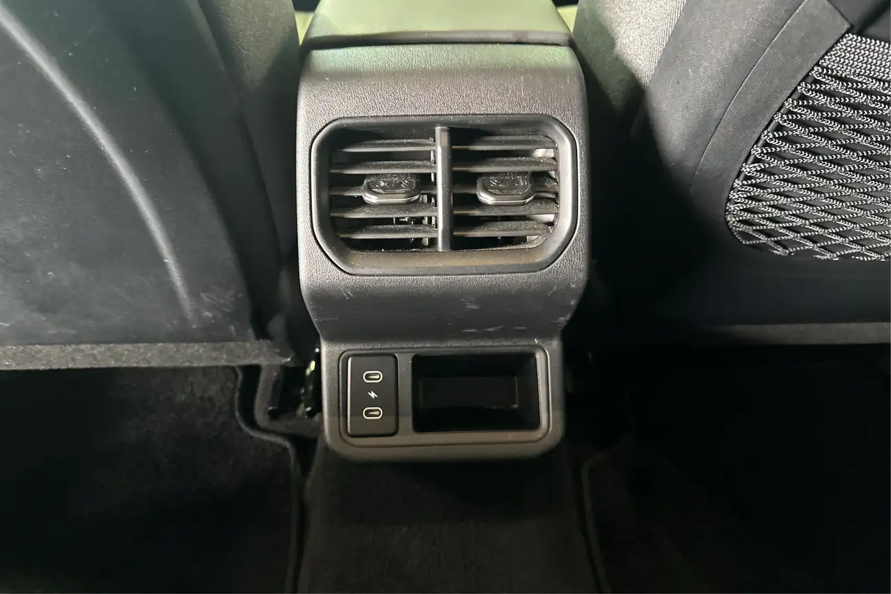 Kia K4 photo Kia K4