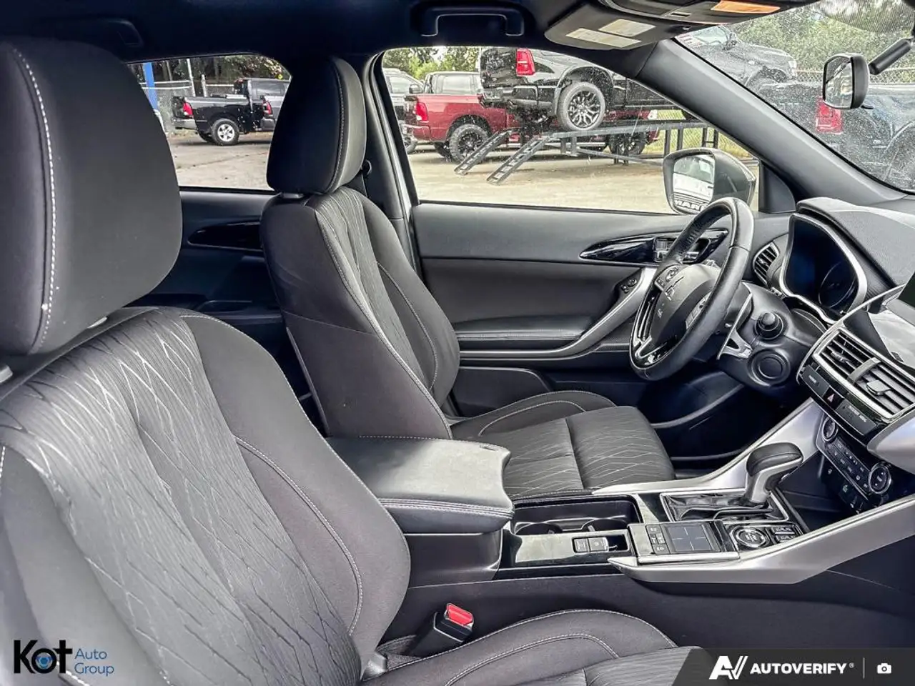 Mitsubishi Eclipse Cross снимка Mitsubishi Eclipse Cross