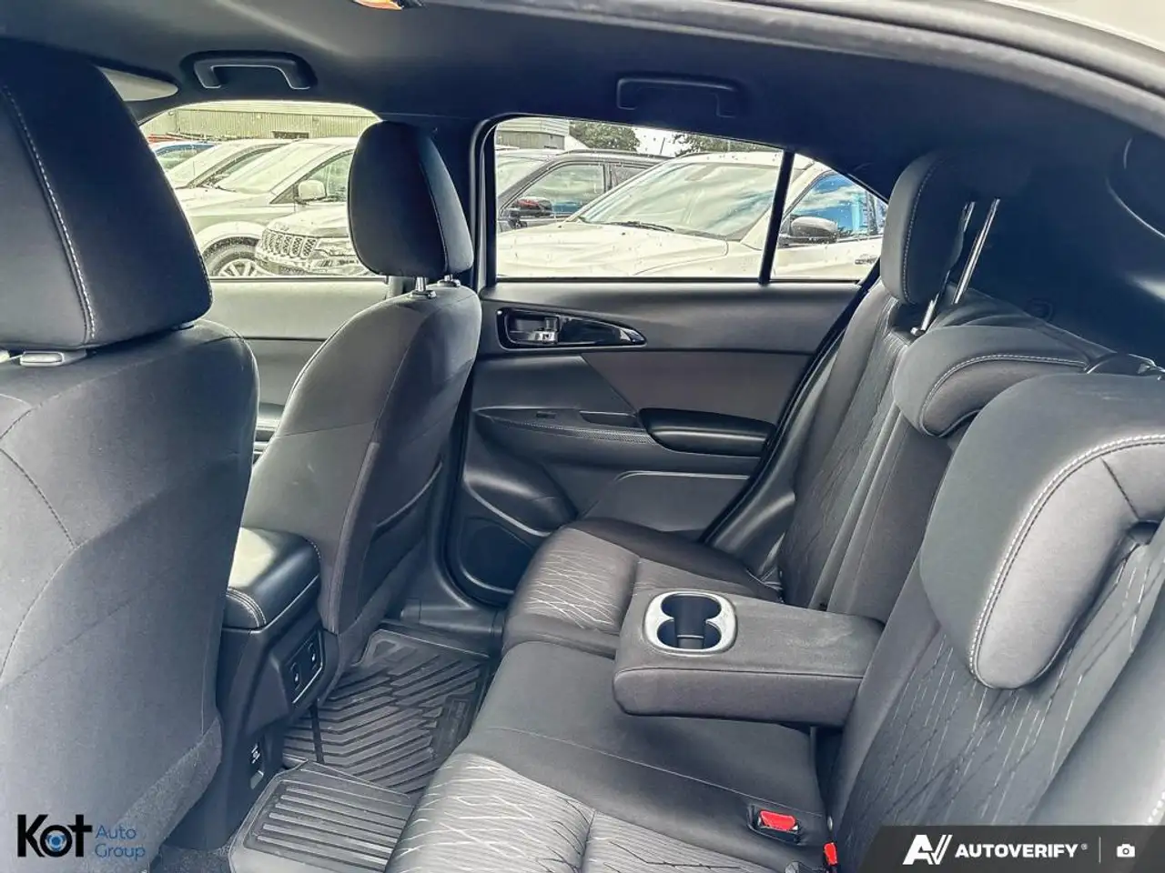 Mitsubishi Eclipse Cross снимка Mitsubishi Eclipse Cross