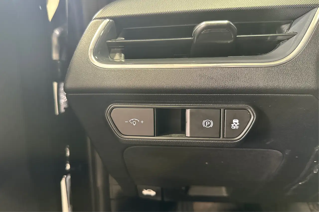 Kia K4 photo Kia K4