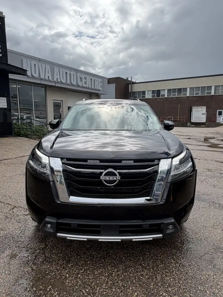 Nissan Pathfinder fotografie Nissan Pathfinder