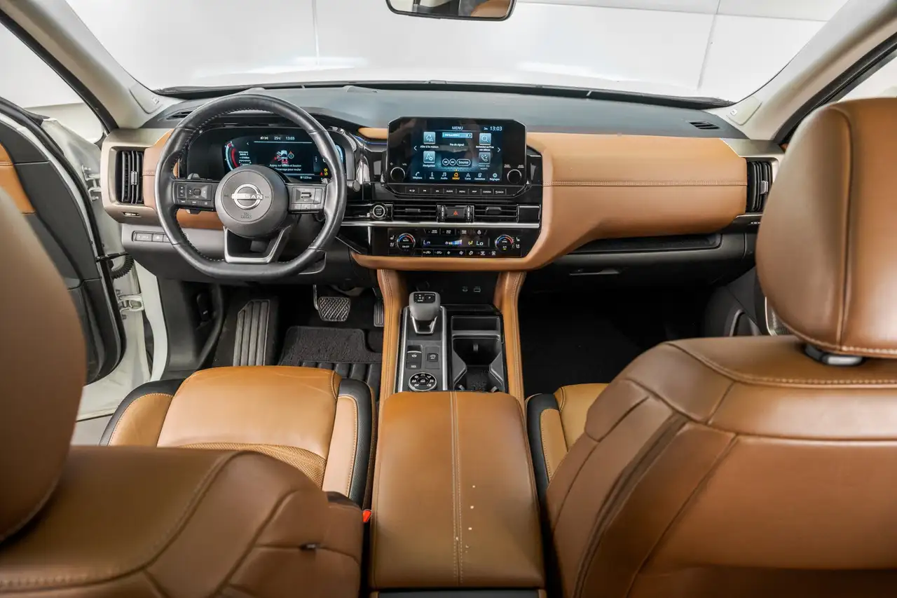 Nissan Pathfinder photo Nissan Pathfinder