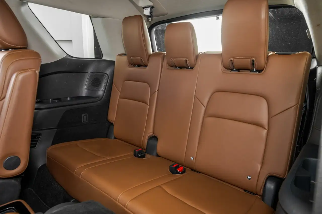 Nissan Pathfinder photo Nissan Pathfinder