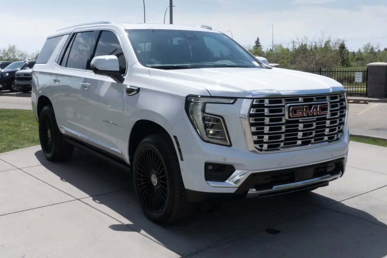 GMC Yukon снимка GMC Yukon