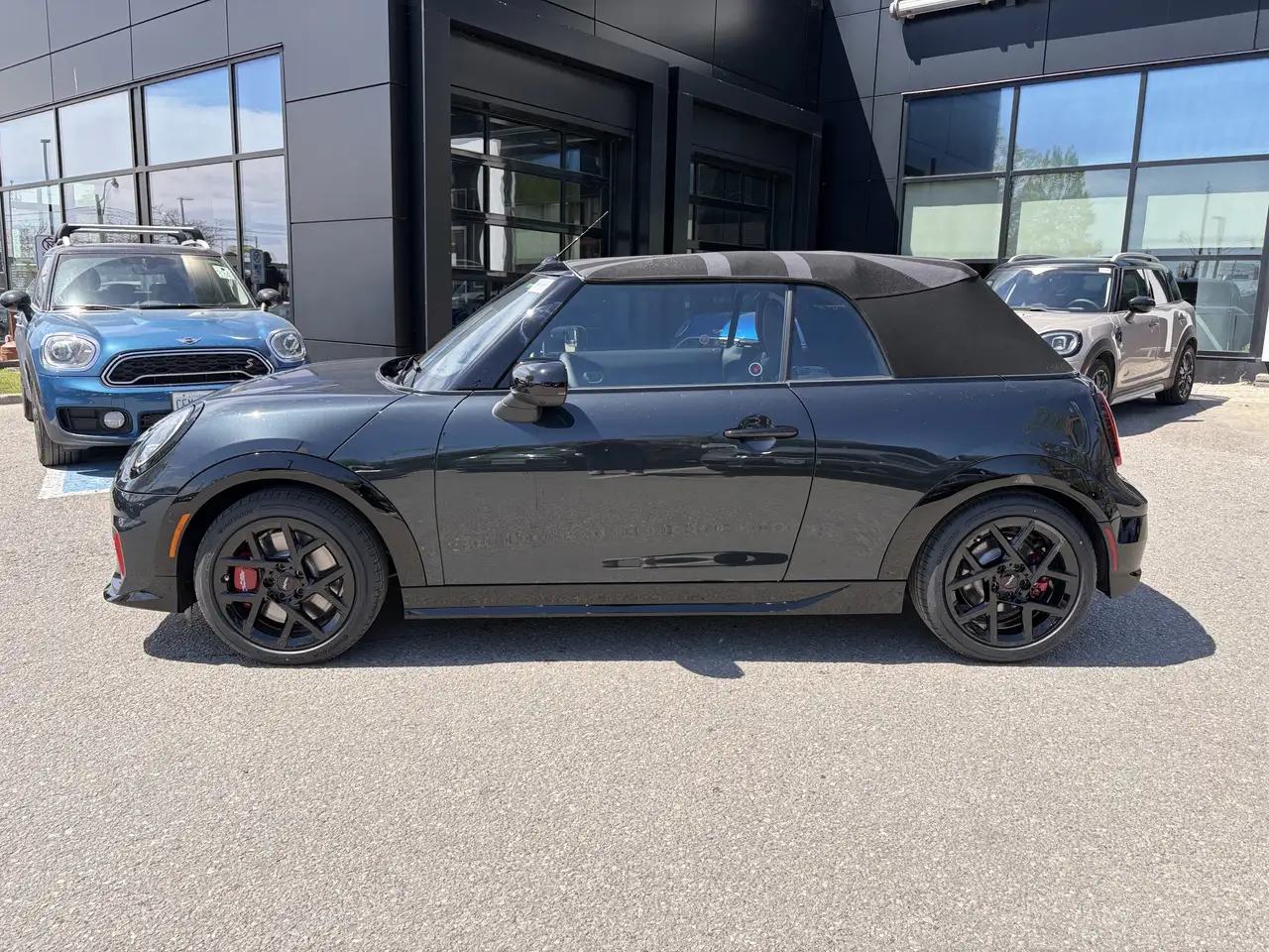 MINI Convertible photo MINI Convertible