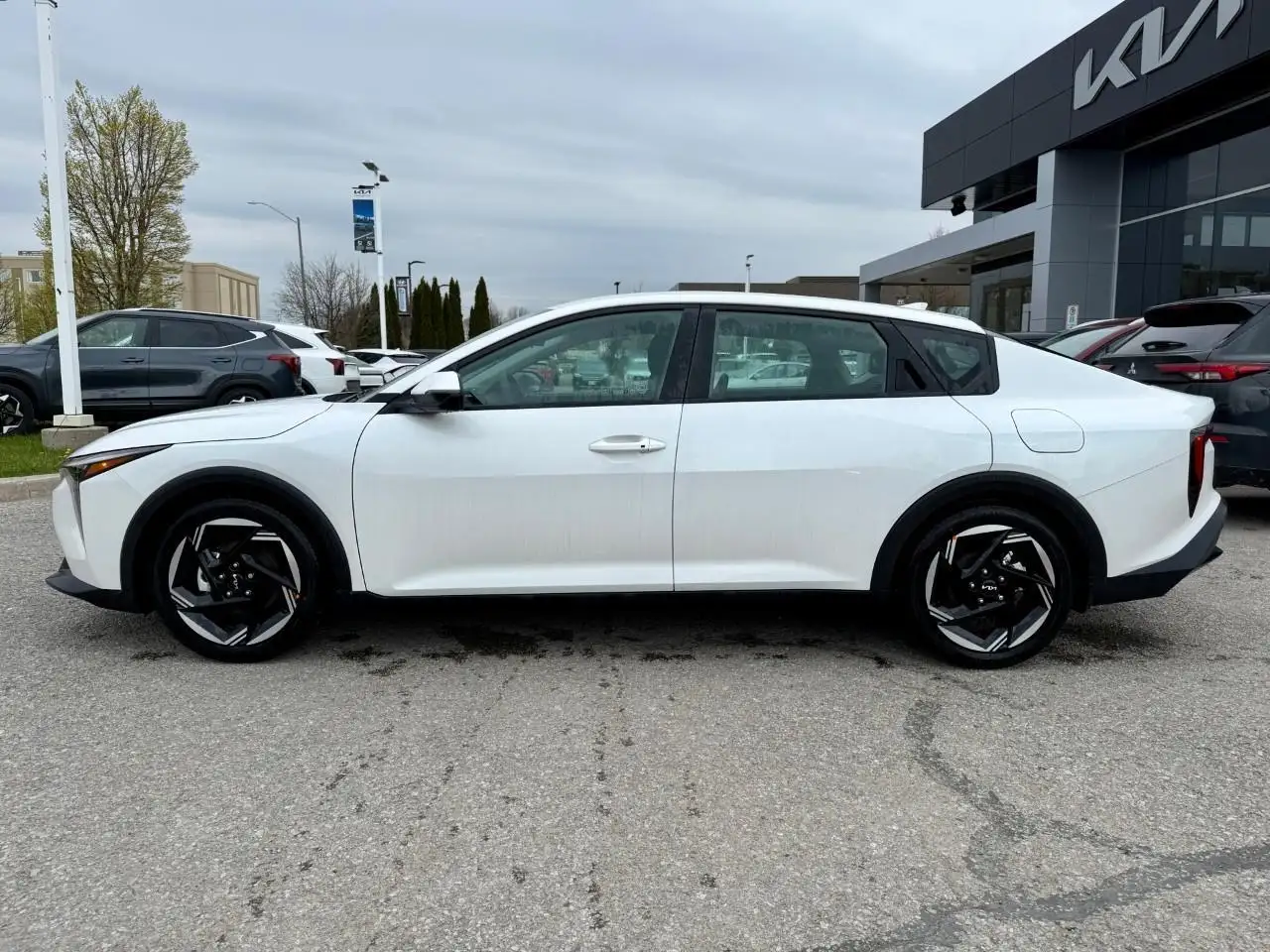 Kia K4 fotografie Kia K4