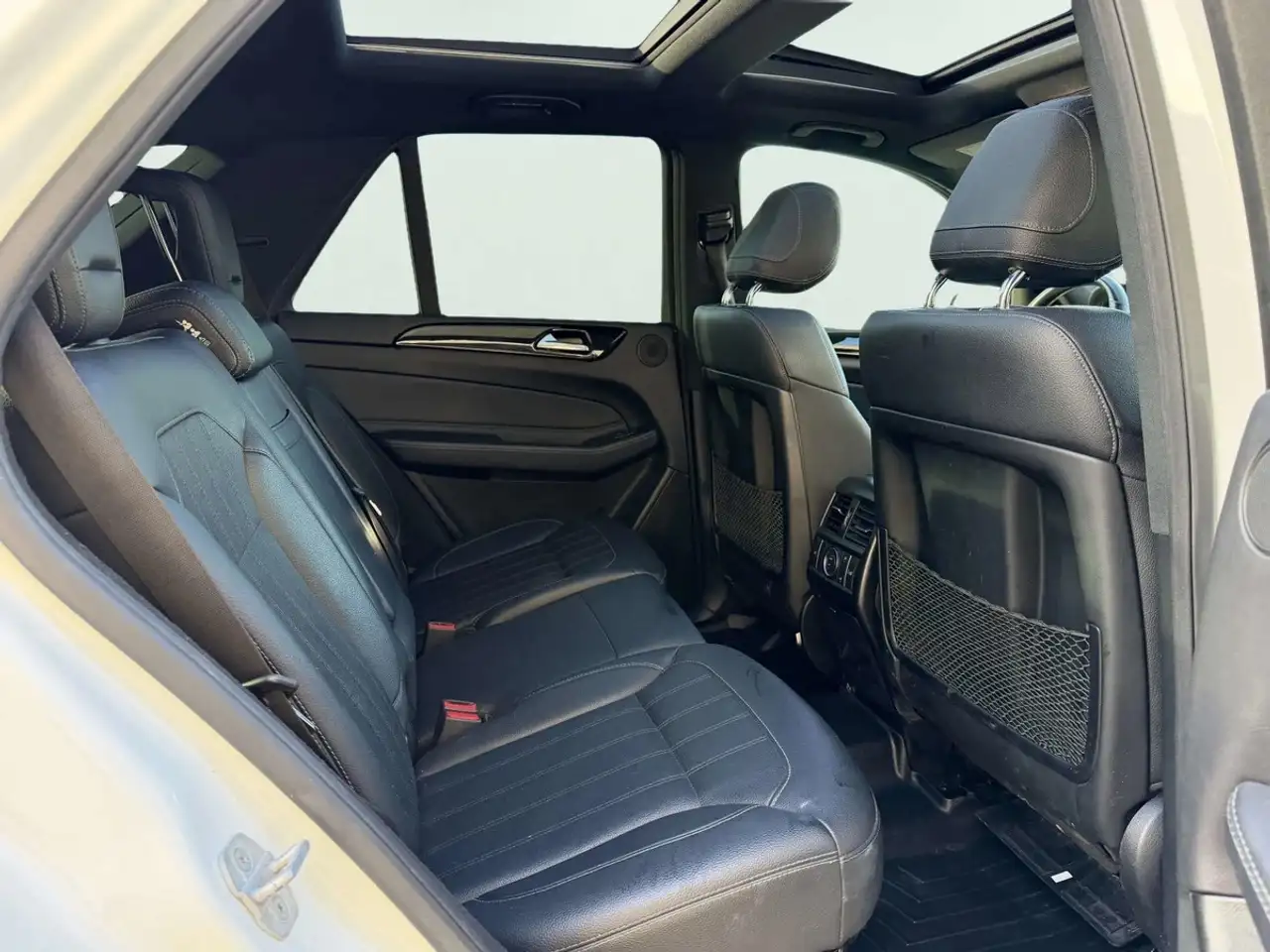 Mercedes-Benz GLE снимка Mercedes-Benz GLE