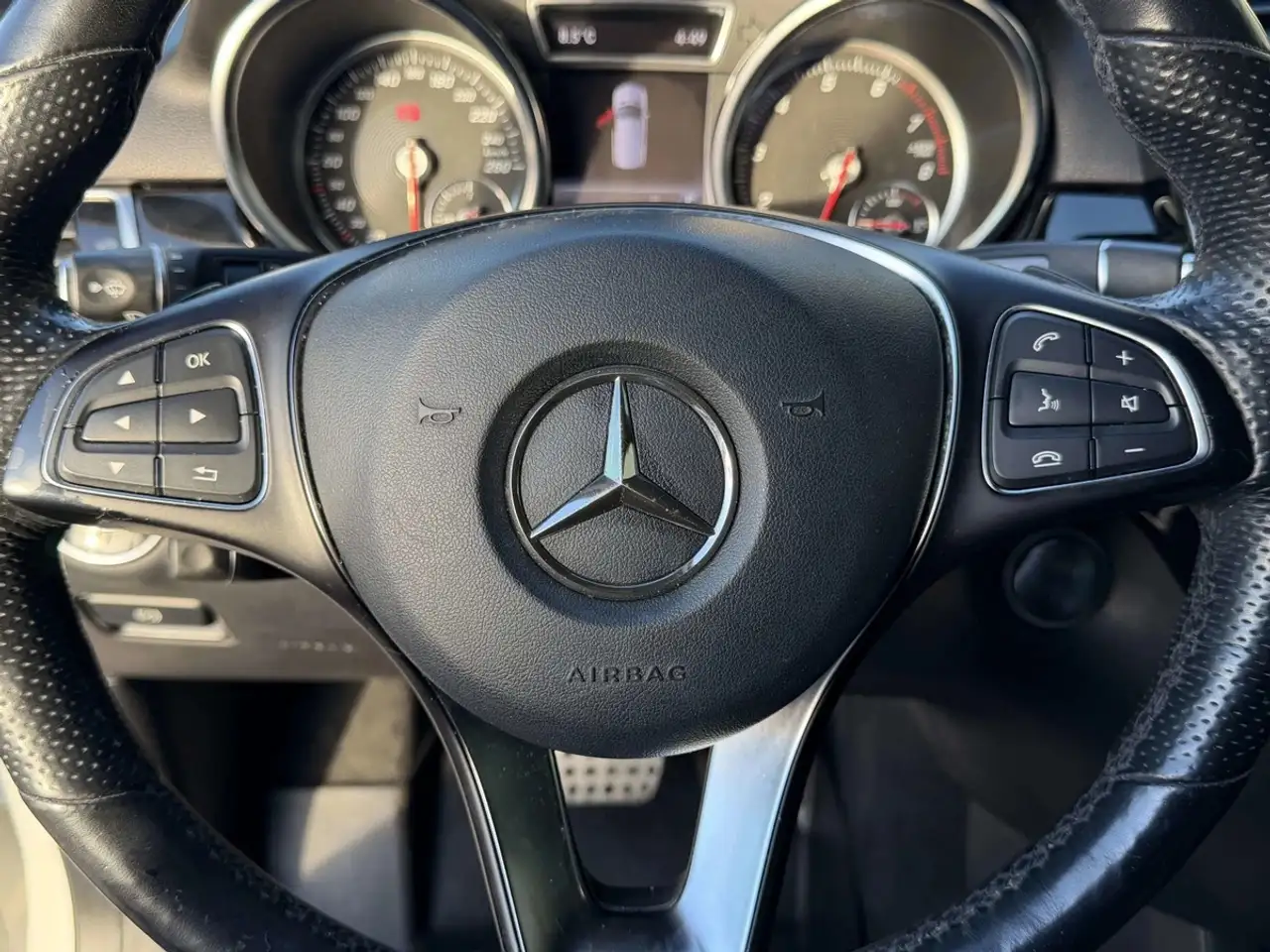 Mercedes-Benz GLE снимка Mercedes-Benz GLE