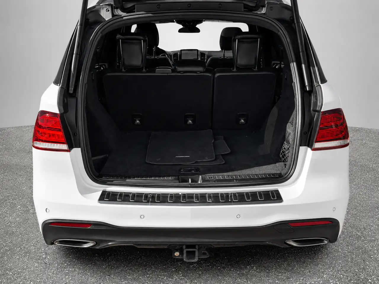Mercedes-Benz GLE снимка Mercedes-Benz GLE