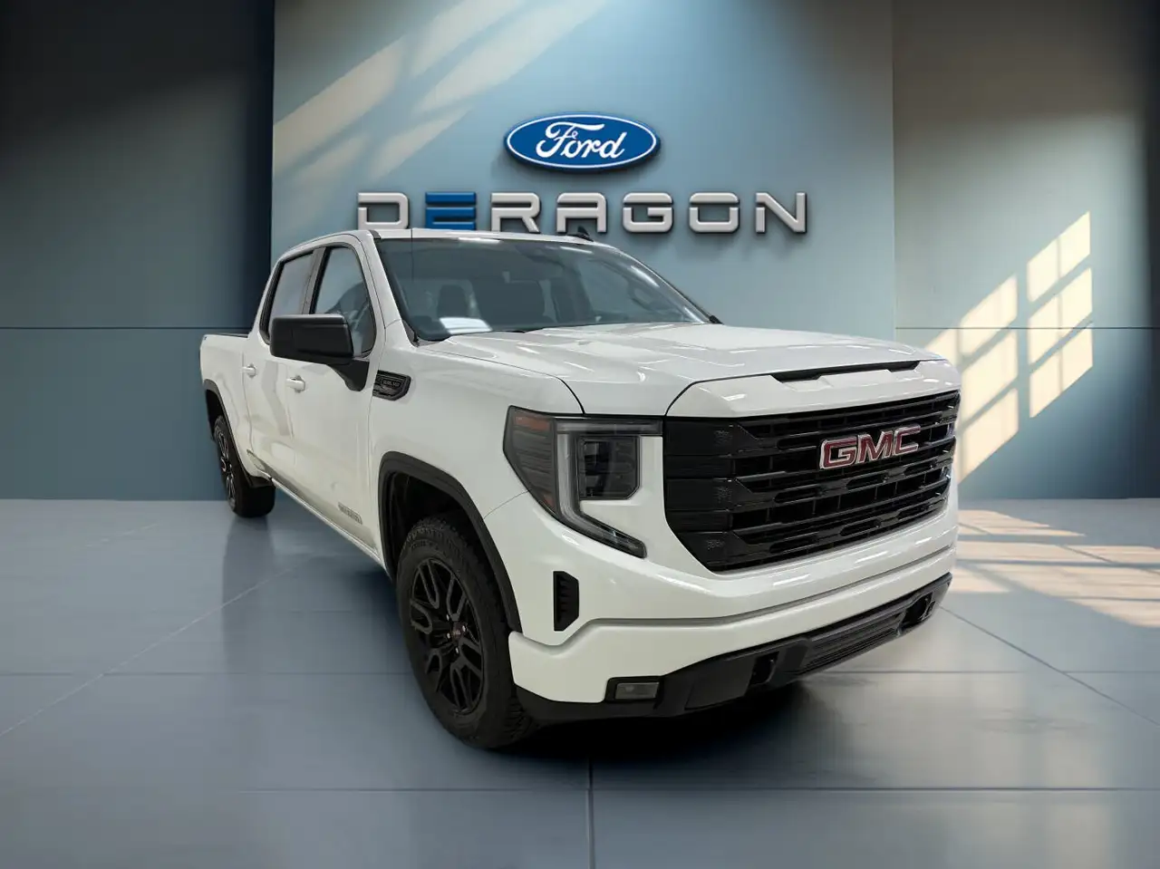 GMC Sierra 1500 снимка GMC Sierra 1500