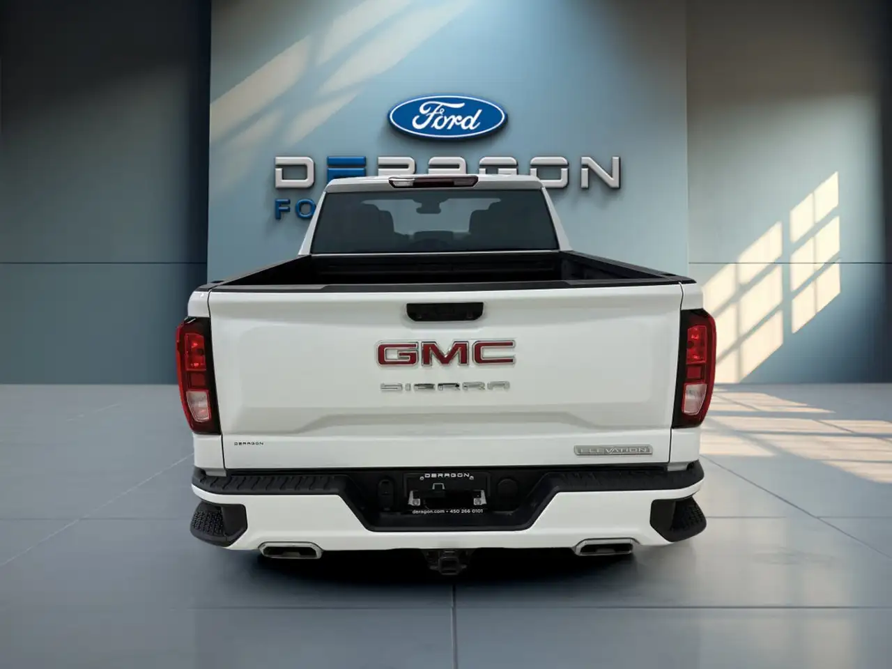 GMC Sierra 1500 снимка GMC Sierra 1500