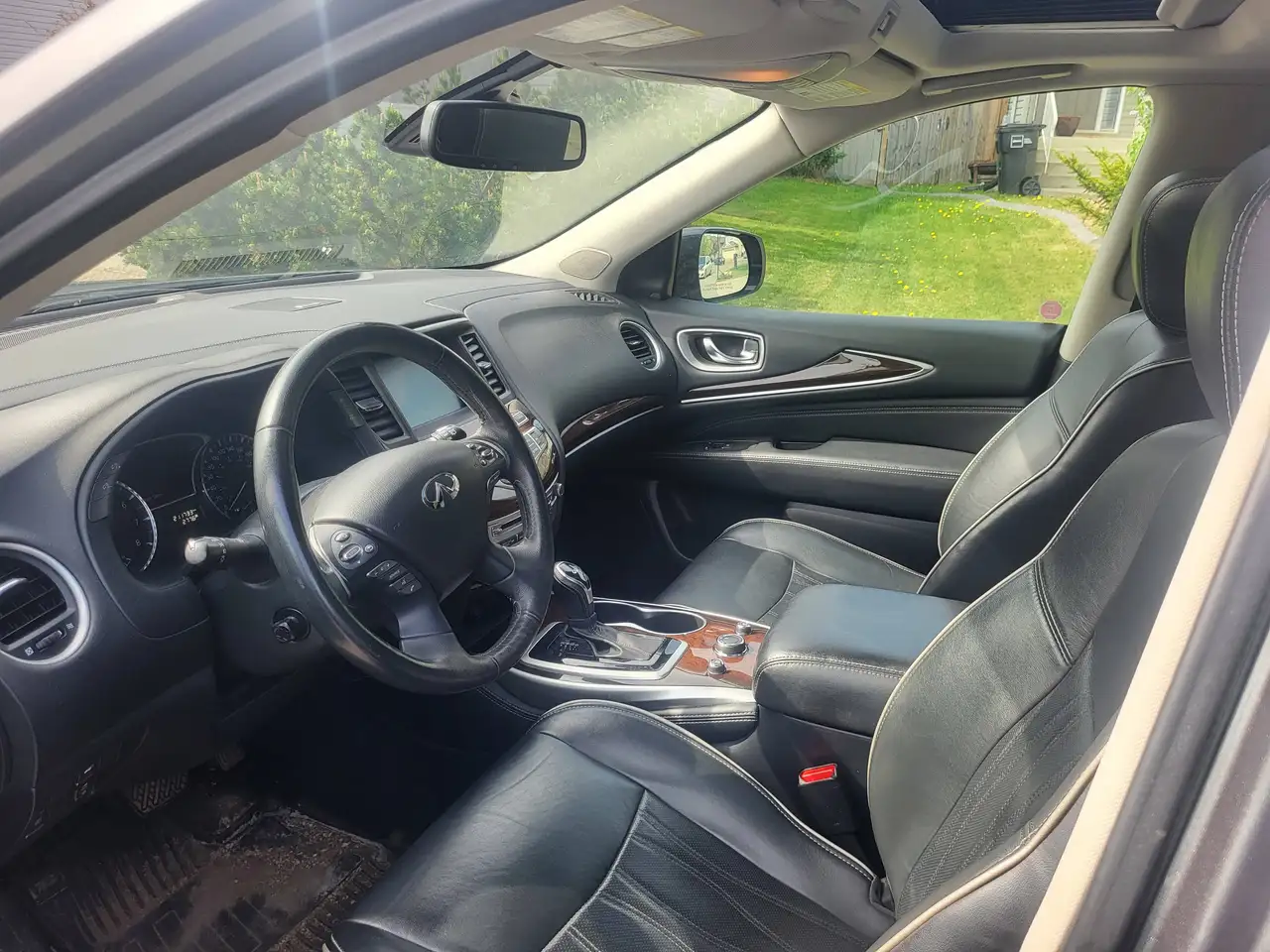 Infiniti QX60 photo Infiniti QX60