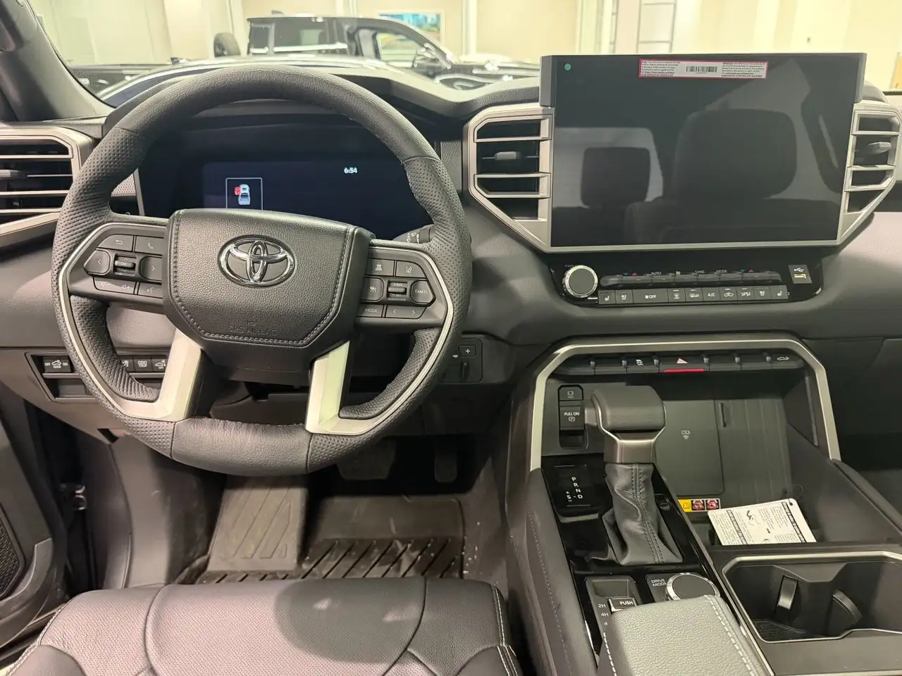 Toyota Tundra снимка Toyota Tundra
