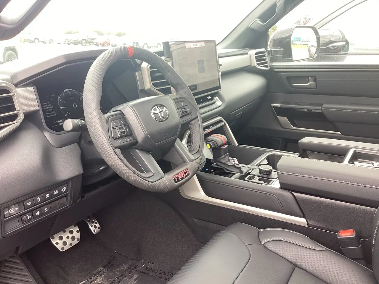 Toyota Tundra снимка Toyota Tundra