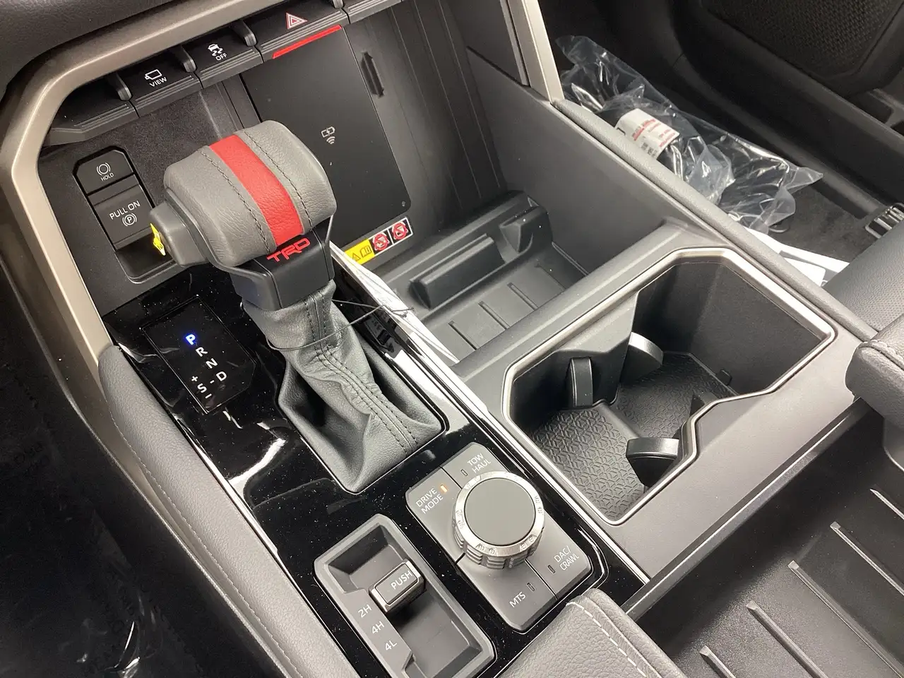 Toyota Tundra снимка Toyota Tundra