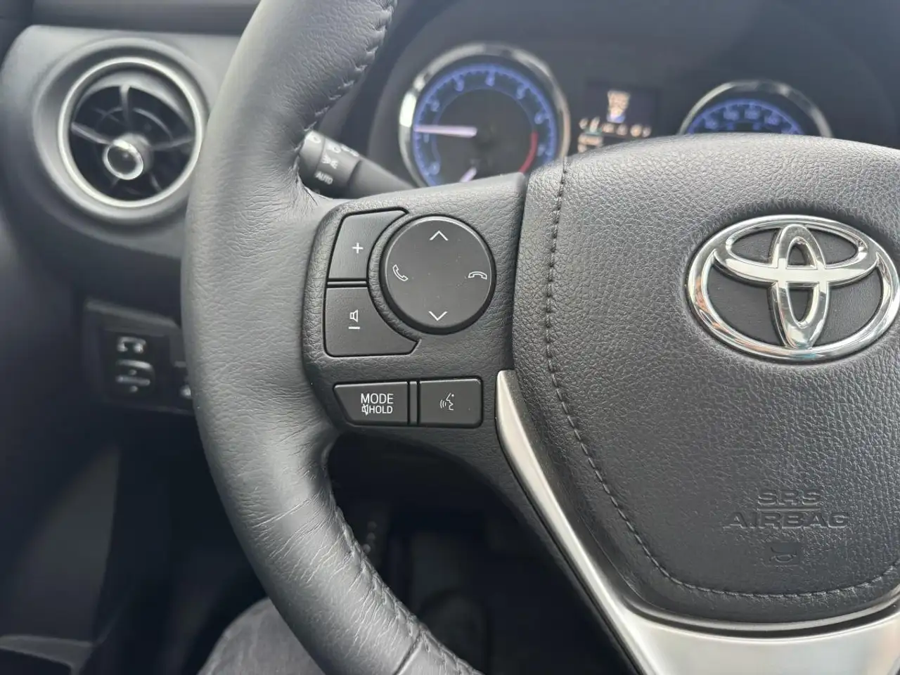 Toyota Corolla снимка Toyota Corolla
