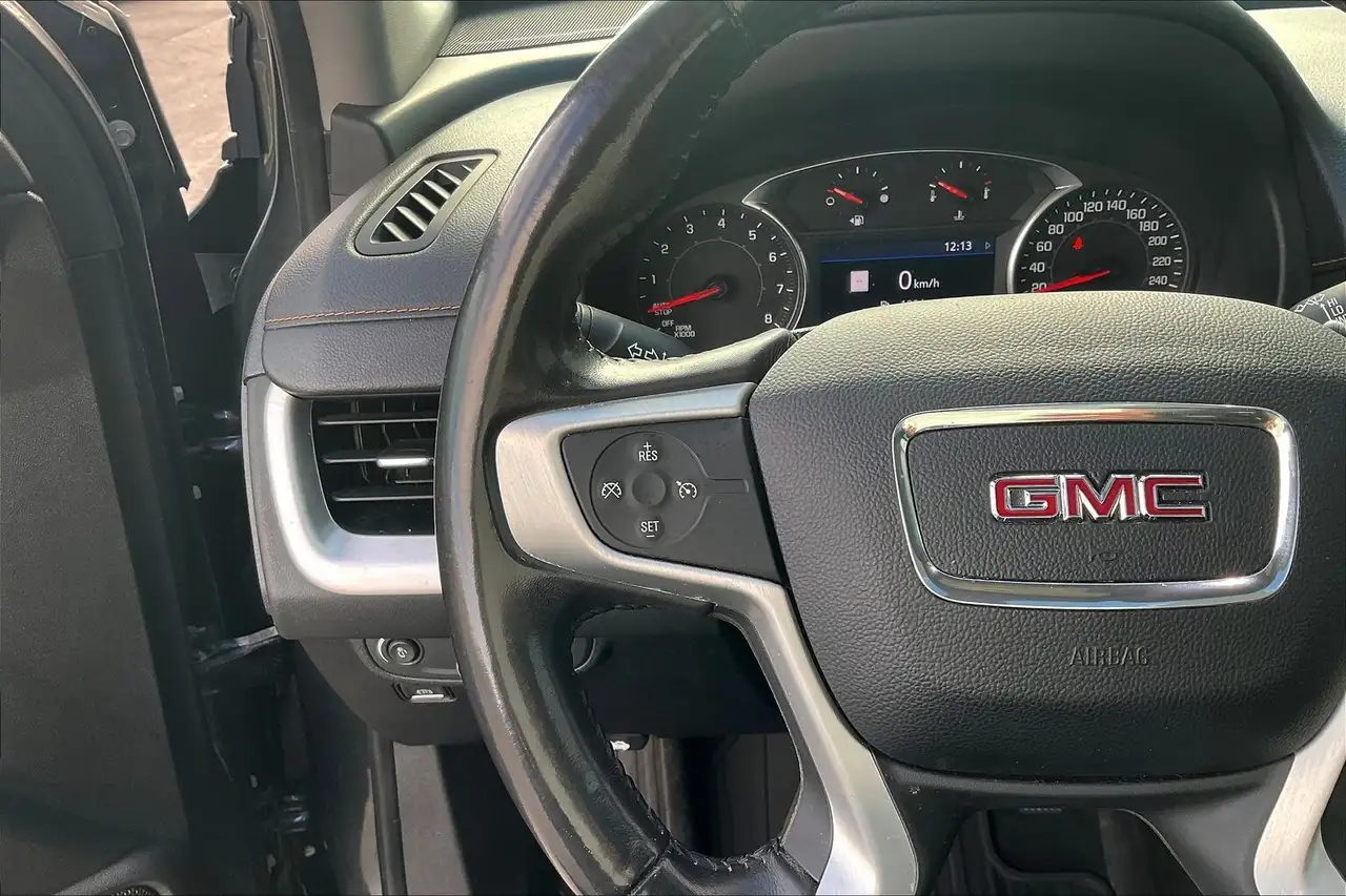 GMC Terrain photo GMC Terrain