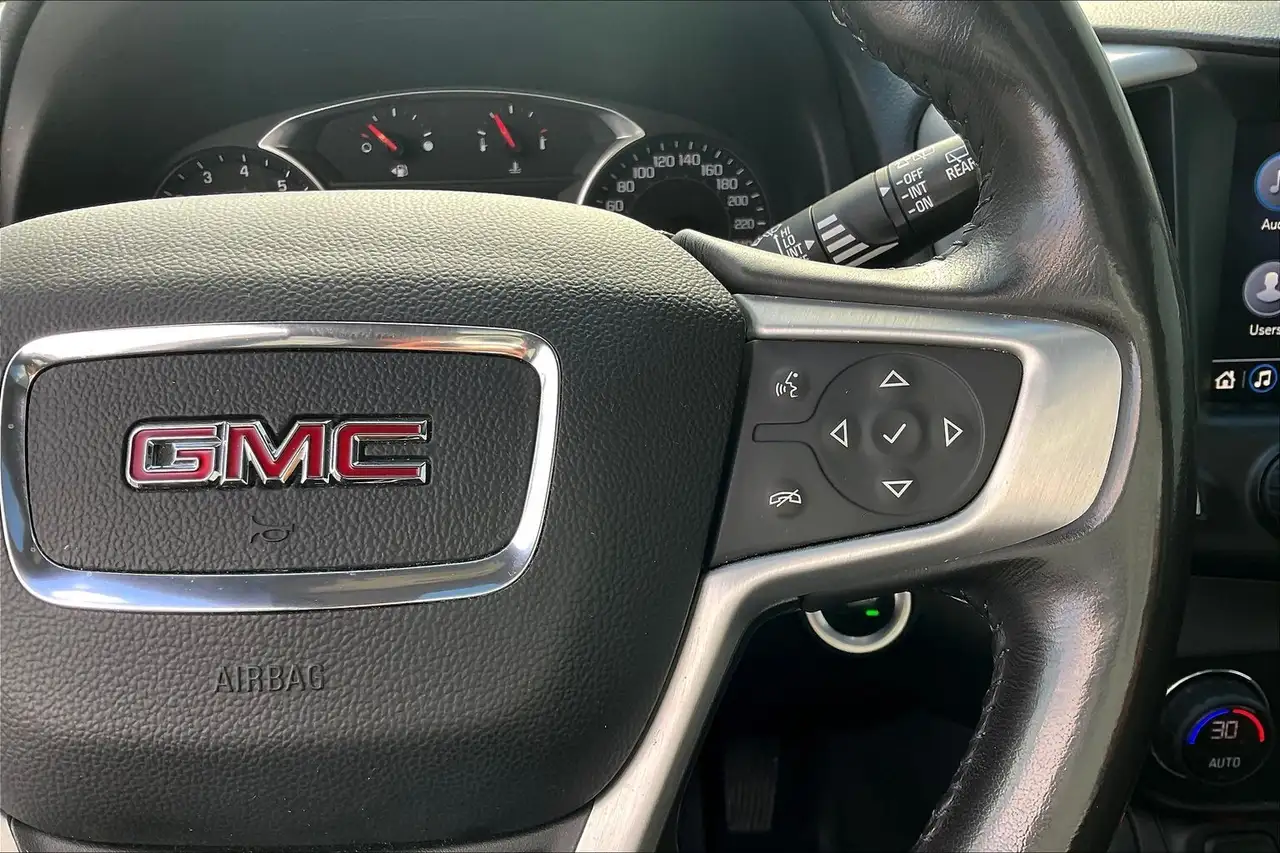 GMC Terrain photo GMC Terrain